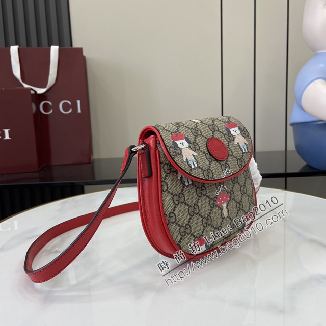 Gucci專櫃古馳2025早春兒童系列最新款動物印花下挎包 jh2921型號：814014